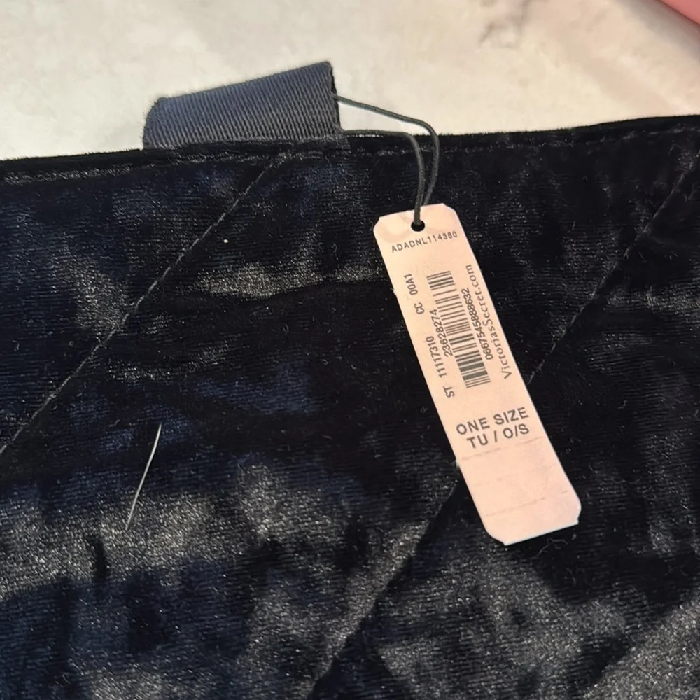 Victorias Secret measures about